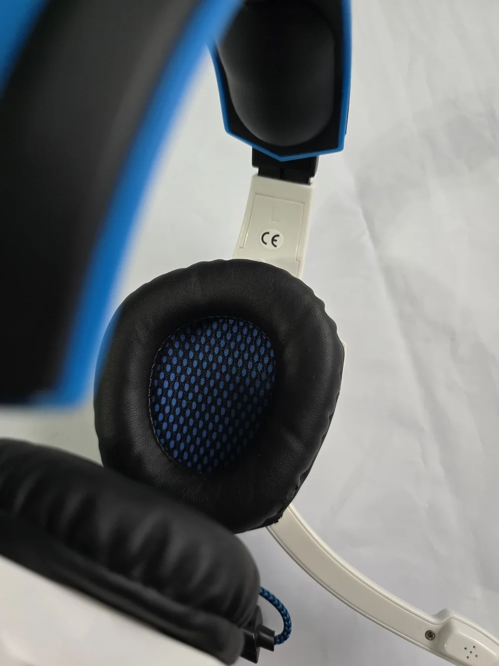 SADES SA-920 Wired Over-Ear Headset Boom Mic Volume Control 3.5mm 7.2ft